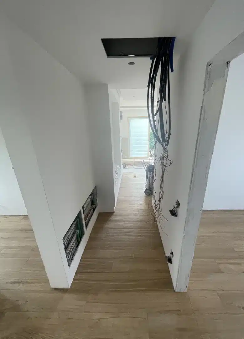 cantiere-posa-pavimento-gres-effetto-legno